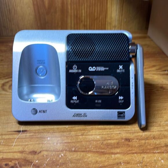 AT&T BL102 Cordless Phone for Home With Answering Machine, Call Blocking, - Picture 4 of 6